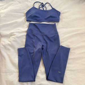 Alo Yoga Airlift Set in Infinity Blue